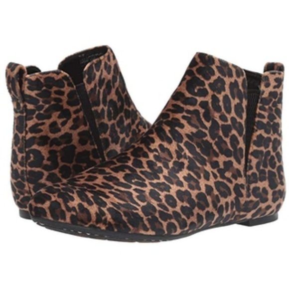 Born Womens Remo Leopard Print Cute Pixie Boot - Picture 1 of 4